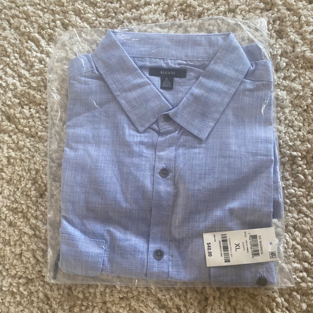 Men’s Alfani Short Sleeve Dress Shirt - Picture 3 of 3